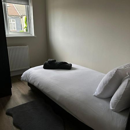 Westcliff On Sea Villa เซาเทนด์ ออน ซี ภายนอก รูปภาพ