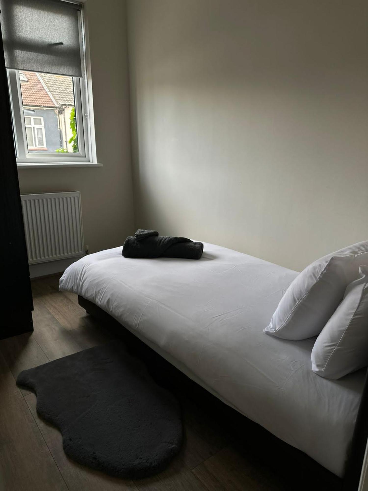 Westcliff On Sea Villa เซาเทนด์ ออน ซี ภายนอก รูปภาพ