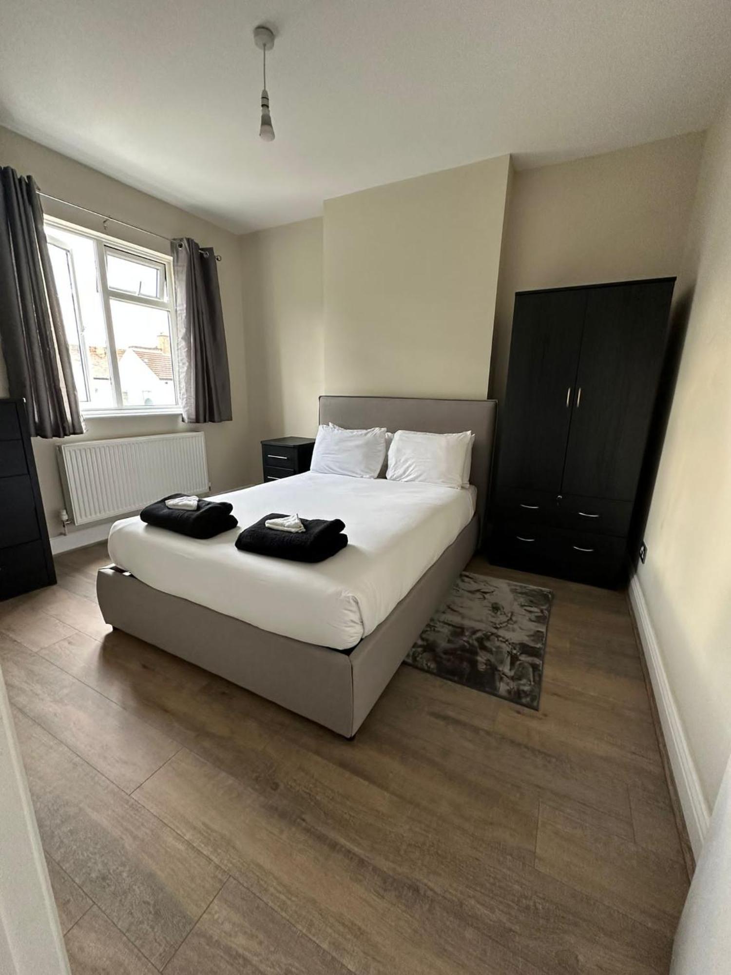 Westcliff On Sea Villa เซาเทนด์ ออน ซี ภายนอก รูปภาพ